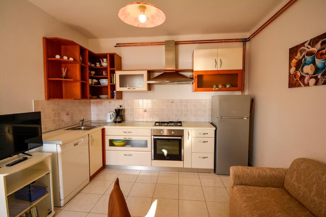 Apartmani Jasmina Супетарска-Драга Экстерьер фото